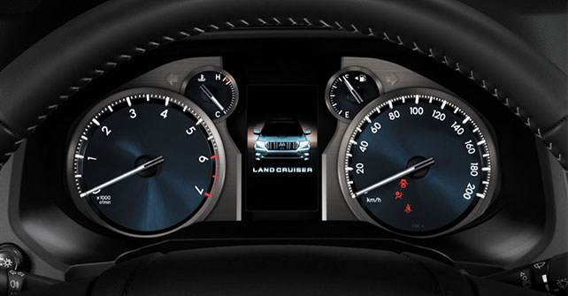 Toyota Land cruiser Speedometer View